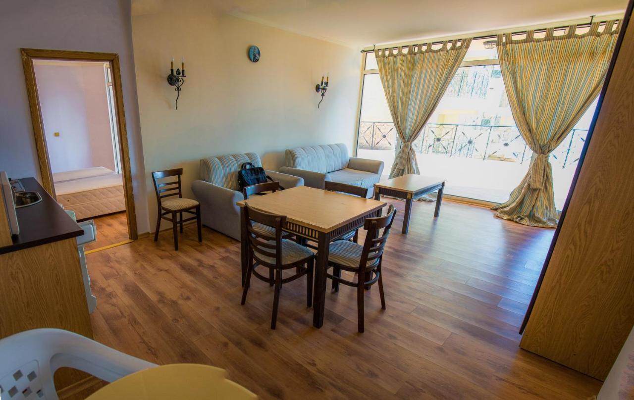 Elenite Private Apartments Zewnętrze zdjęcie